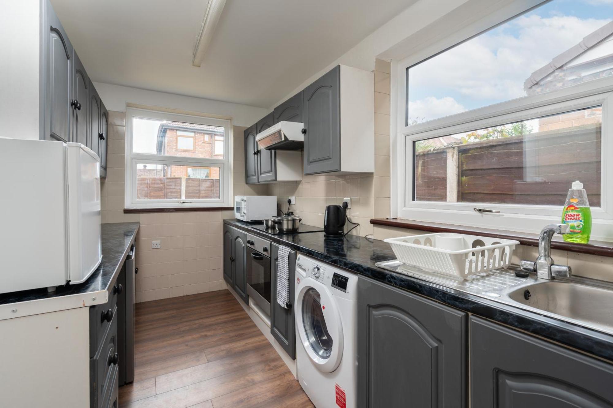 Comfy 3Br Home - Pool Table - Games - Sleeps 8 Manchester Esterno foto