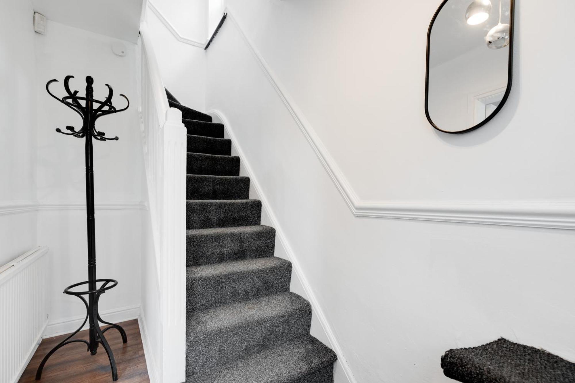 Comfy 3Br Home - Pool Table - Games - Sleeps 8 Manchester Esterno foto
