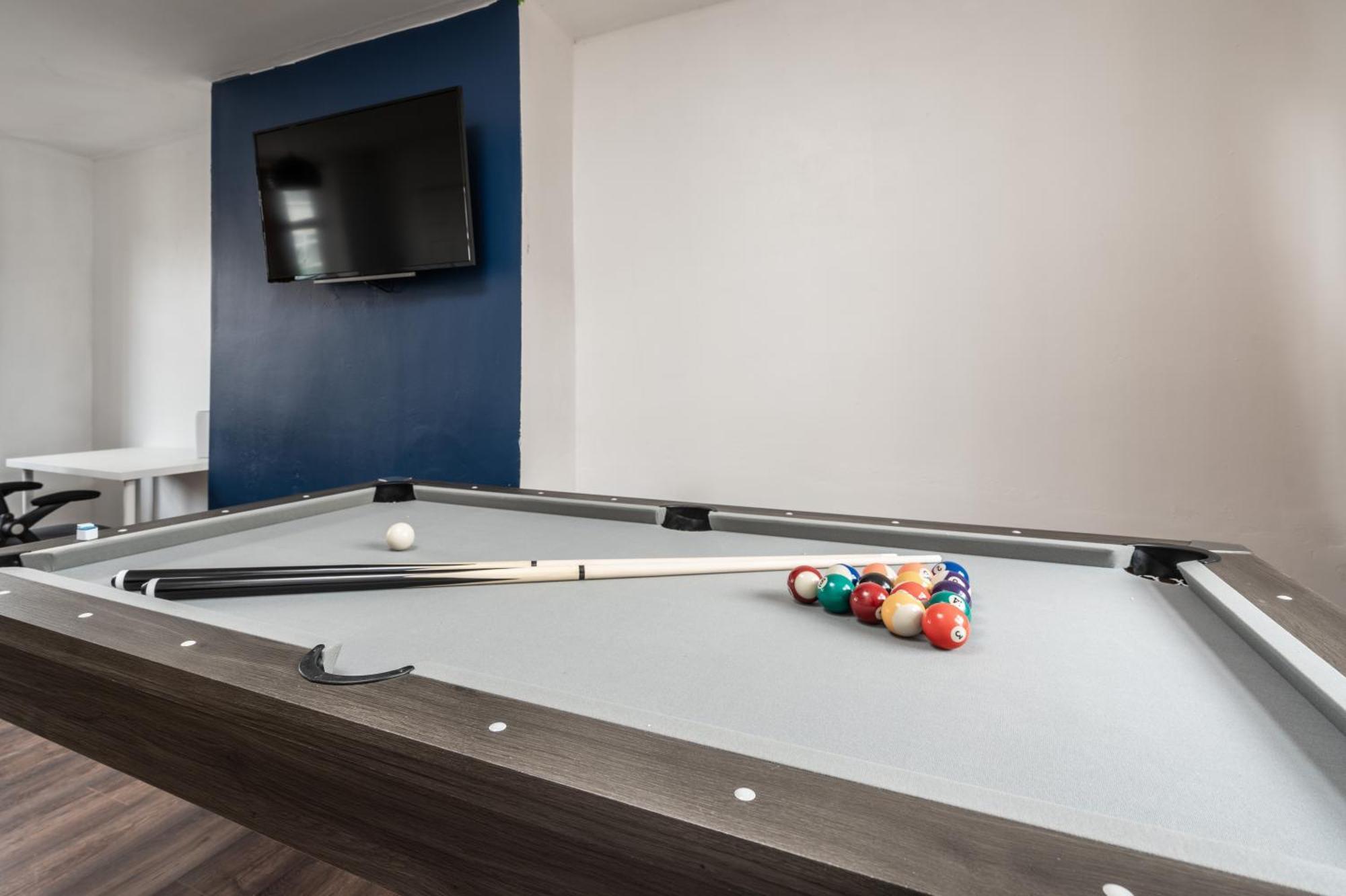 Comfy 3Br Home - Pool Table - Games - Sleeps 8 Manchester Esterno foto